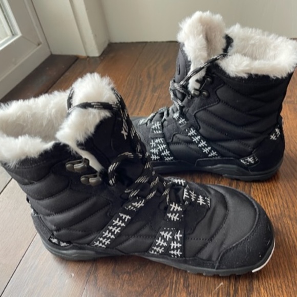 Brand New Xero Alpine Shoes - Women’s 6 - Picture 1 of 7